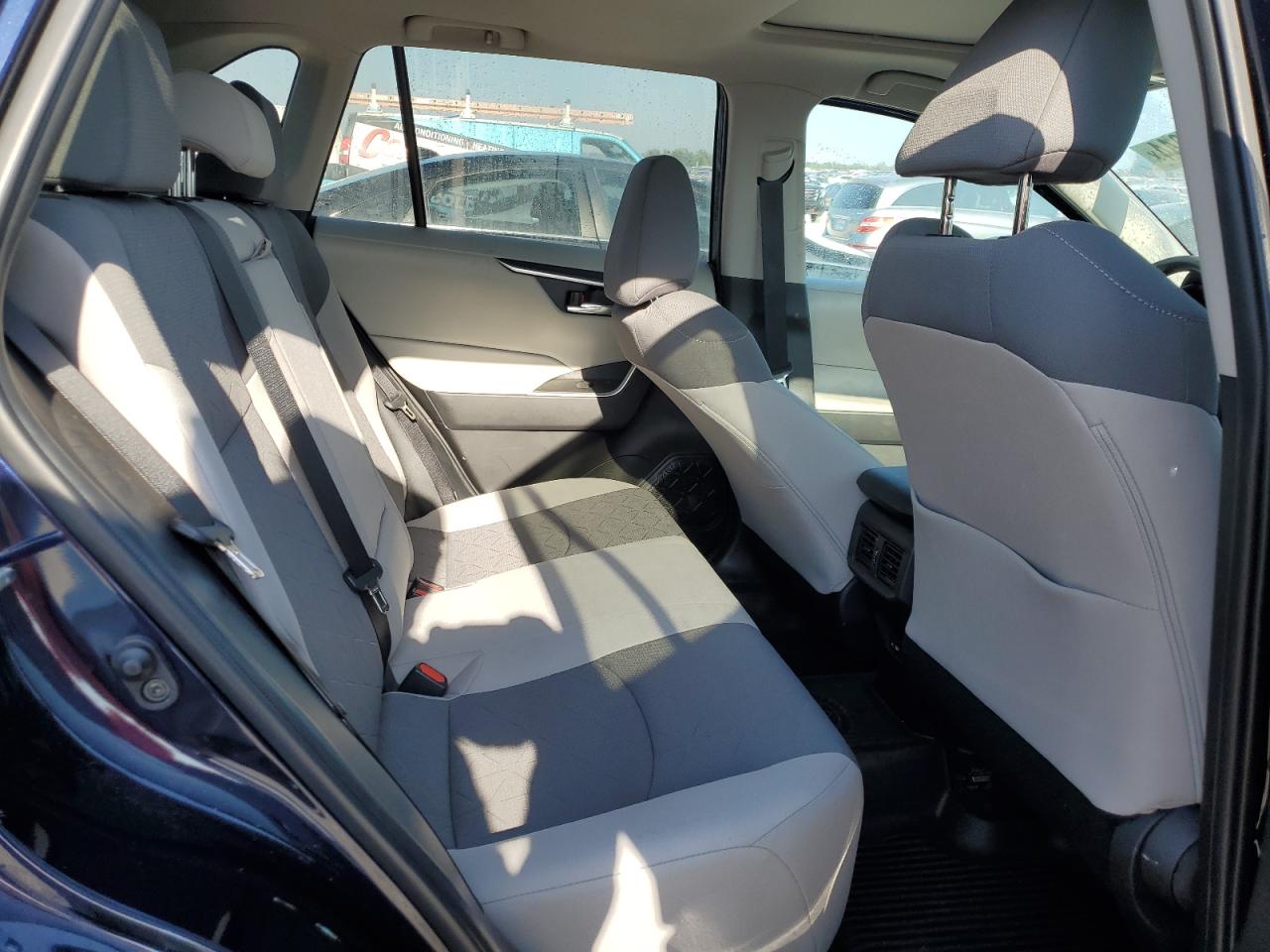 2022 TOYOTA RAV4 XLE VIN:2T3W1RFV5NW198012