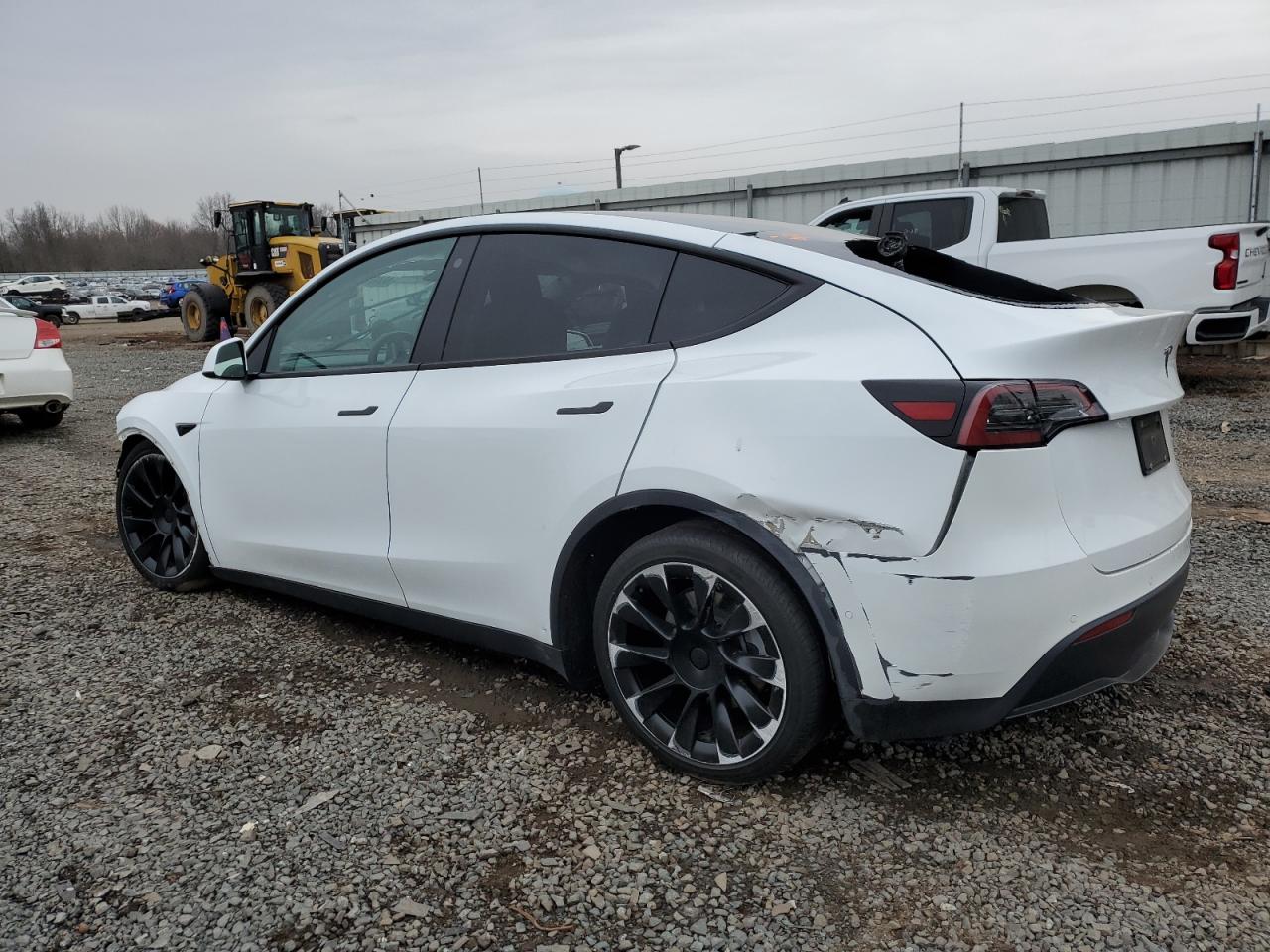 2022 TESLA MODEL Y  VIN:7SAYGDEEXNF438546