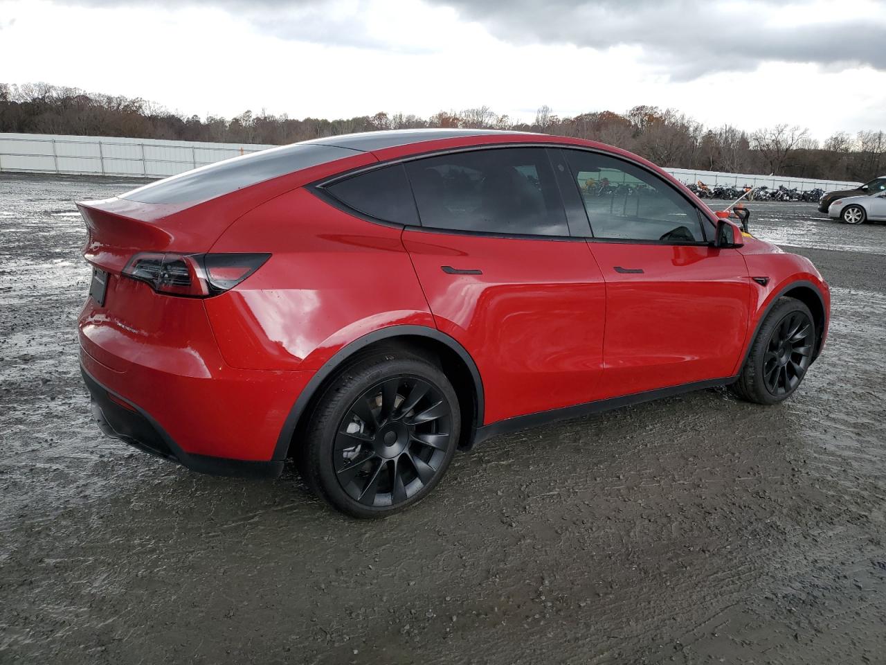 2023 TESLA MODEL Y  VIN:7SAYGDEE6PF668443