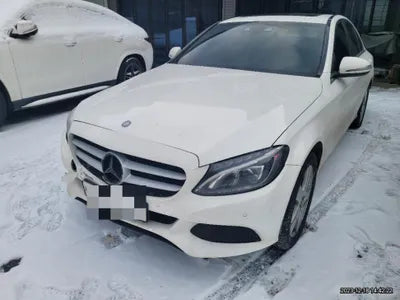 2015 Mercedes-Benz C 200 VIN: