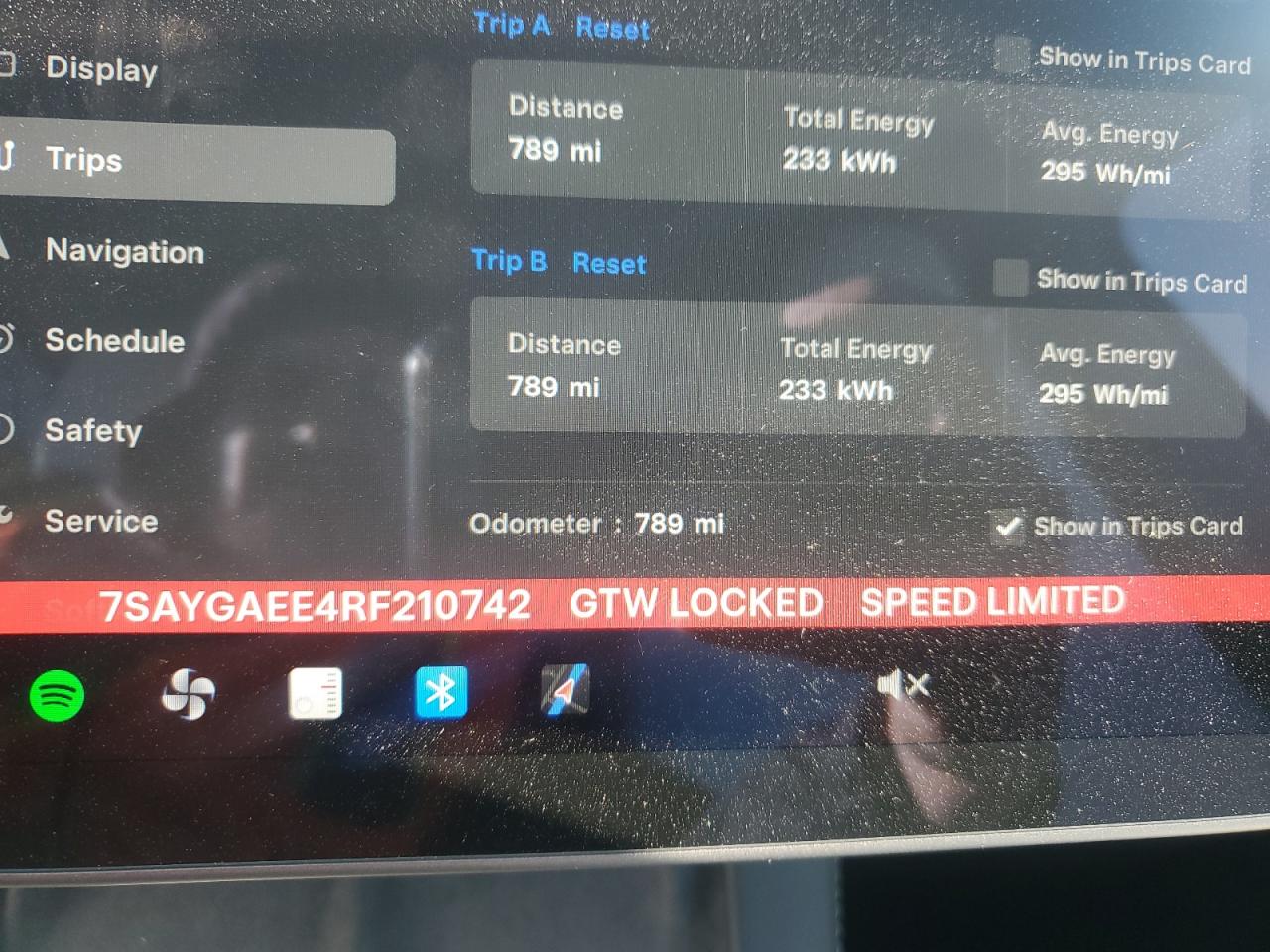2024 TESLA MODEL Y  VIN:7SAYGAEE4RF210742