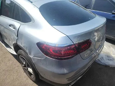 2021 Mercedes-Benz GLC 300 VIN: