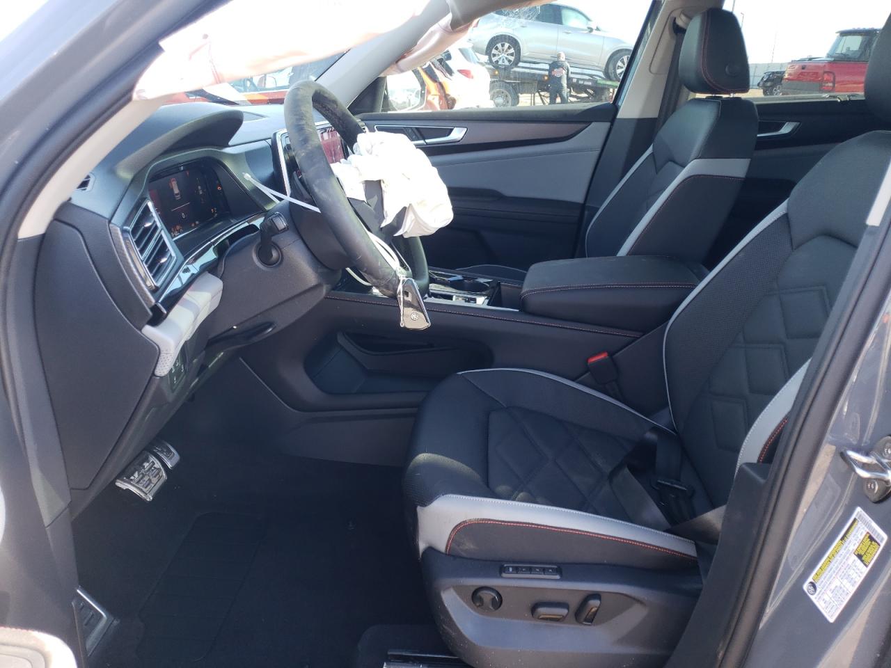 2024 VOLKSWAGEN ATLAS PEAK EDITION SEL VIN:1V2GR2CAXRC620689