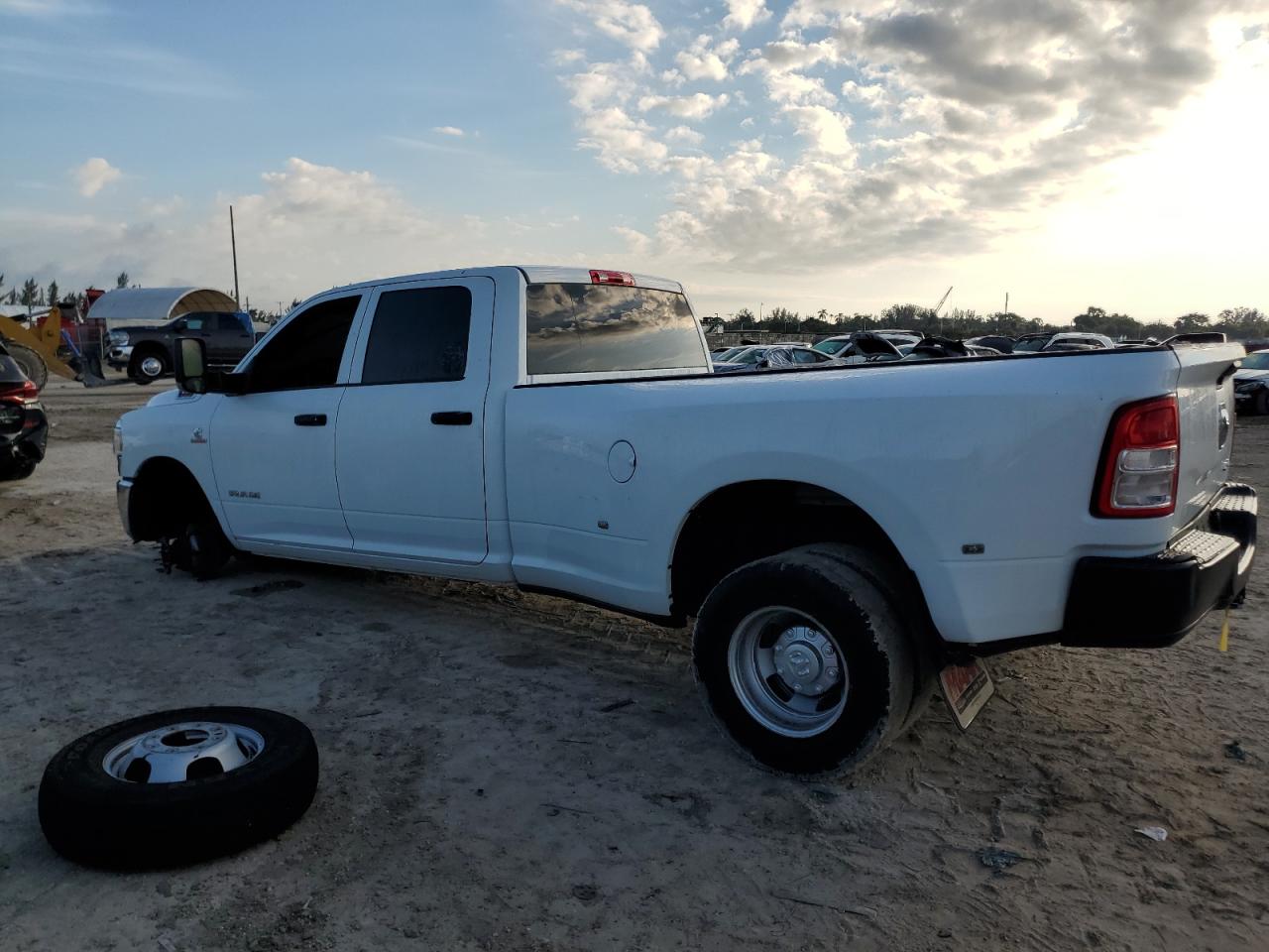 2022 RAM 3500 TRADESMAN VIN:3C63RRGL3NG416156