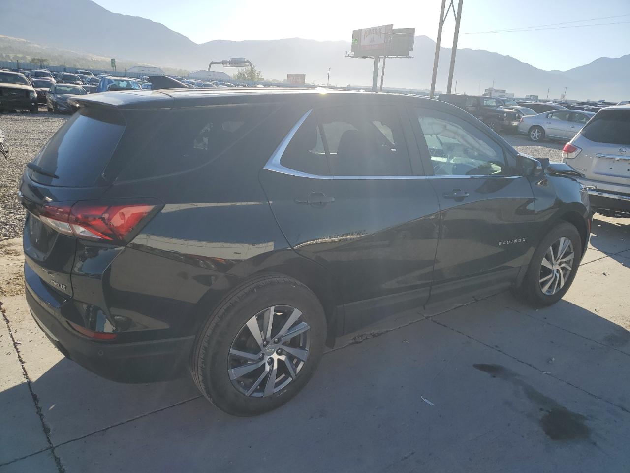 2022 CHEVROLET EQUINOX LT VIN:3GNAXUEV5NL227911