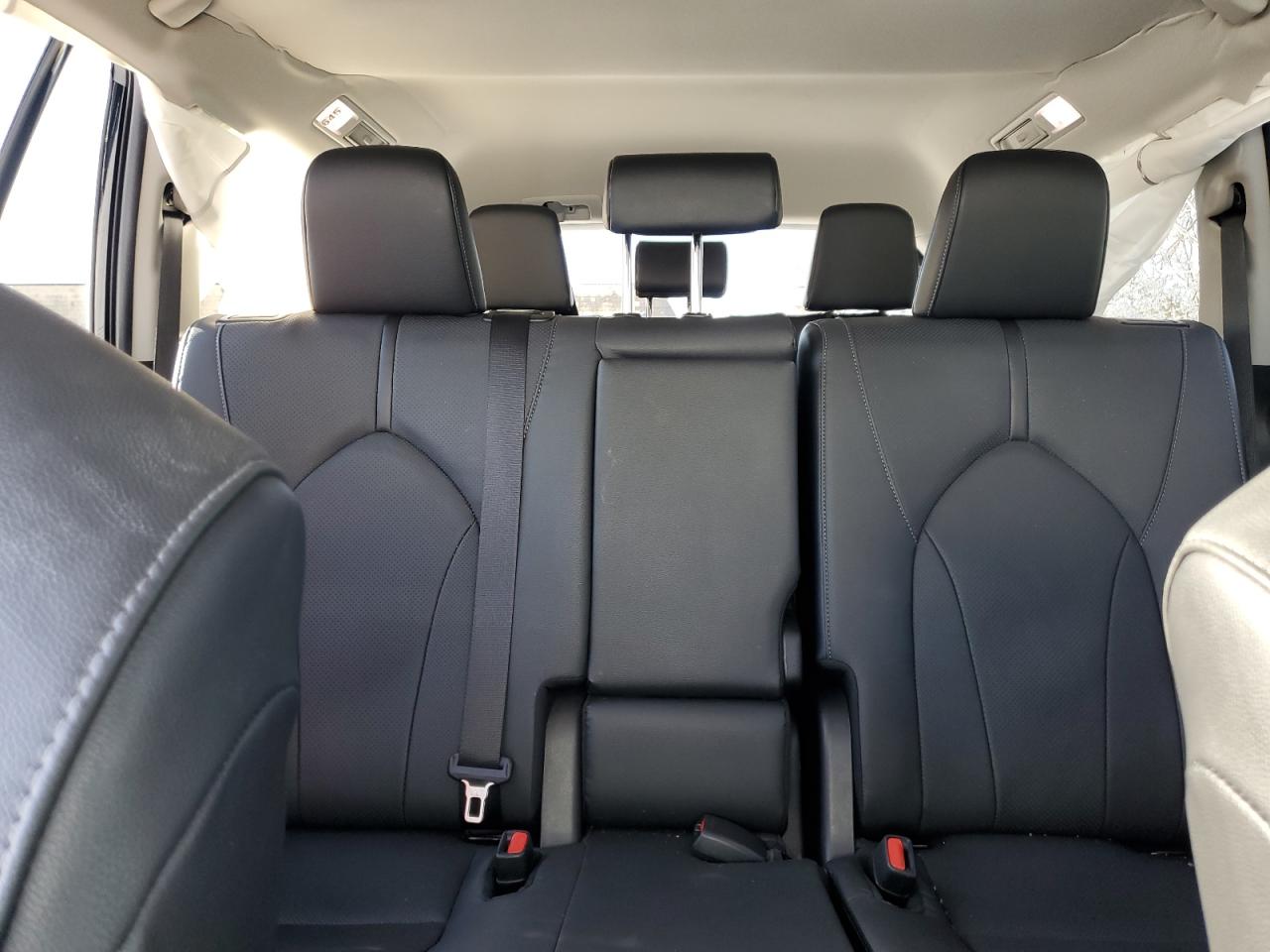 2024 TOYOTA GRAND HIGHLANDER XLE VIN:5TDAAAB51RS058113