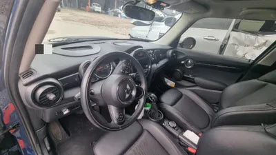 2018 MINI Cooper VIN: