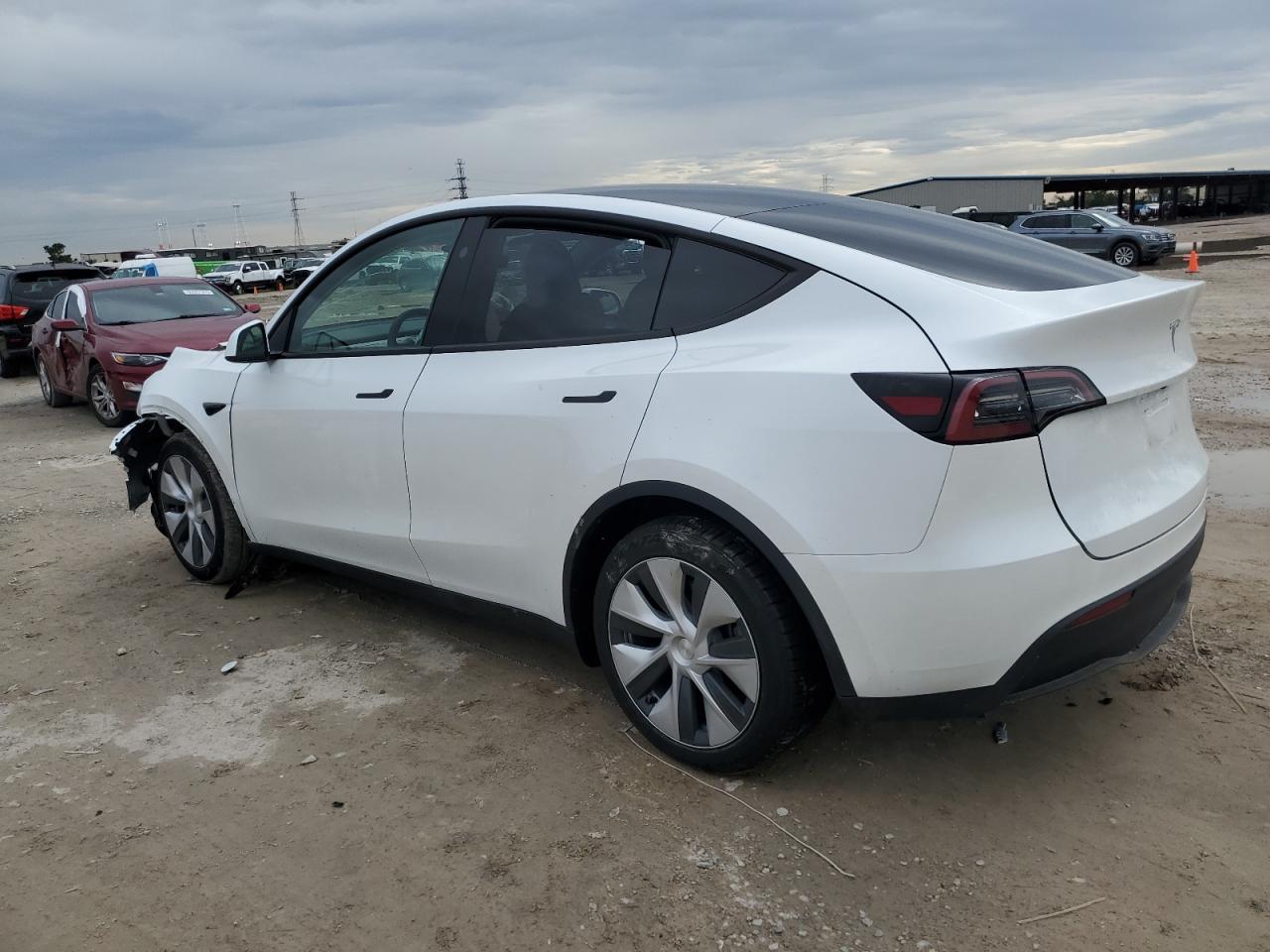 2024 TESLA MODEL Y  VIN:7SAYGDED4RF055537