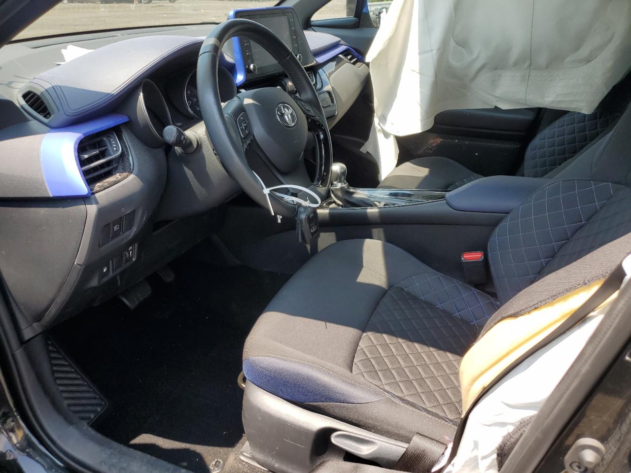 2022 TOYOTA C-HR XLE VIN:NMTKHMBX0NR147232