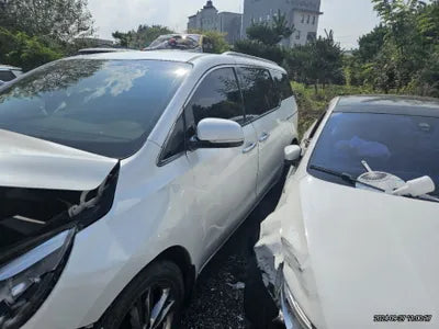 2016 Kia Carnival VIN: