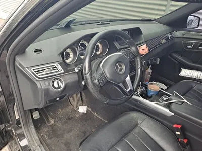 2015 Mercedes-Benz E 220 VIN: