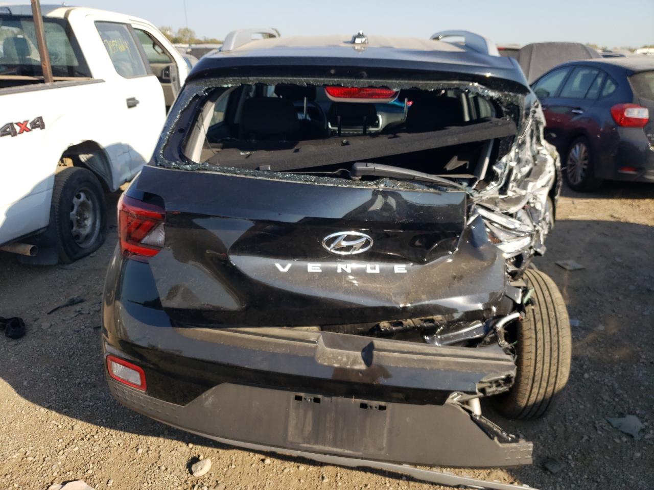 2023 HYUNDAI VENUE SEL VIN:KMHRC8A31PU260220