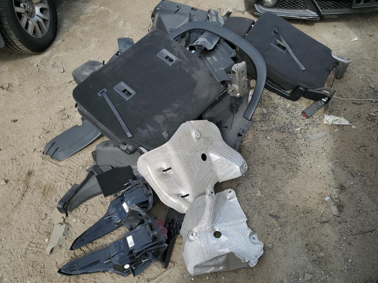 2023 CHEVROLET TRAVERSE LT VIN:1GNEVGKW3PJ314979