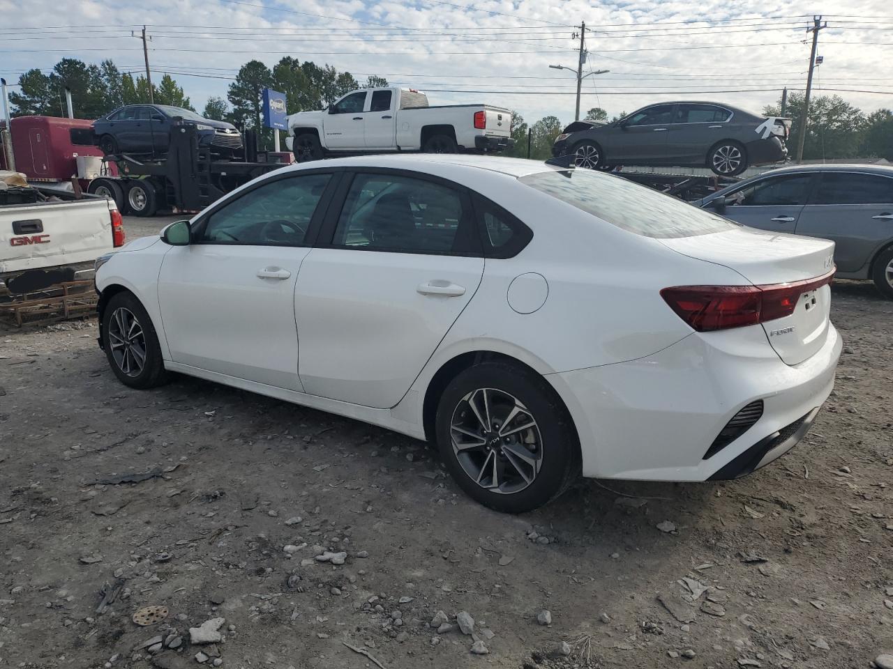 2023 KIA FORTE LX VIN:3KPF24AD7PE532361