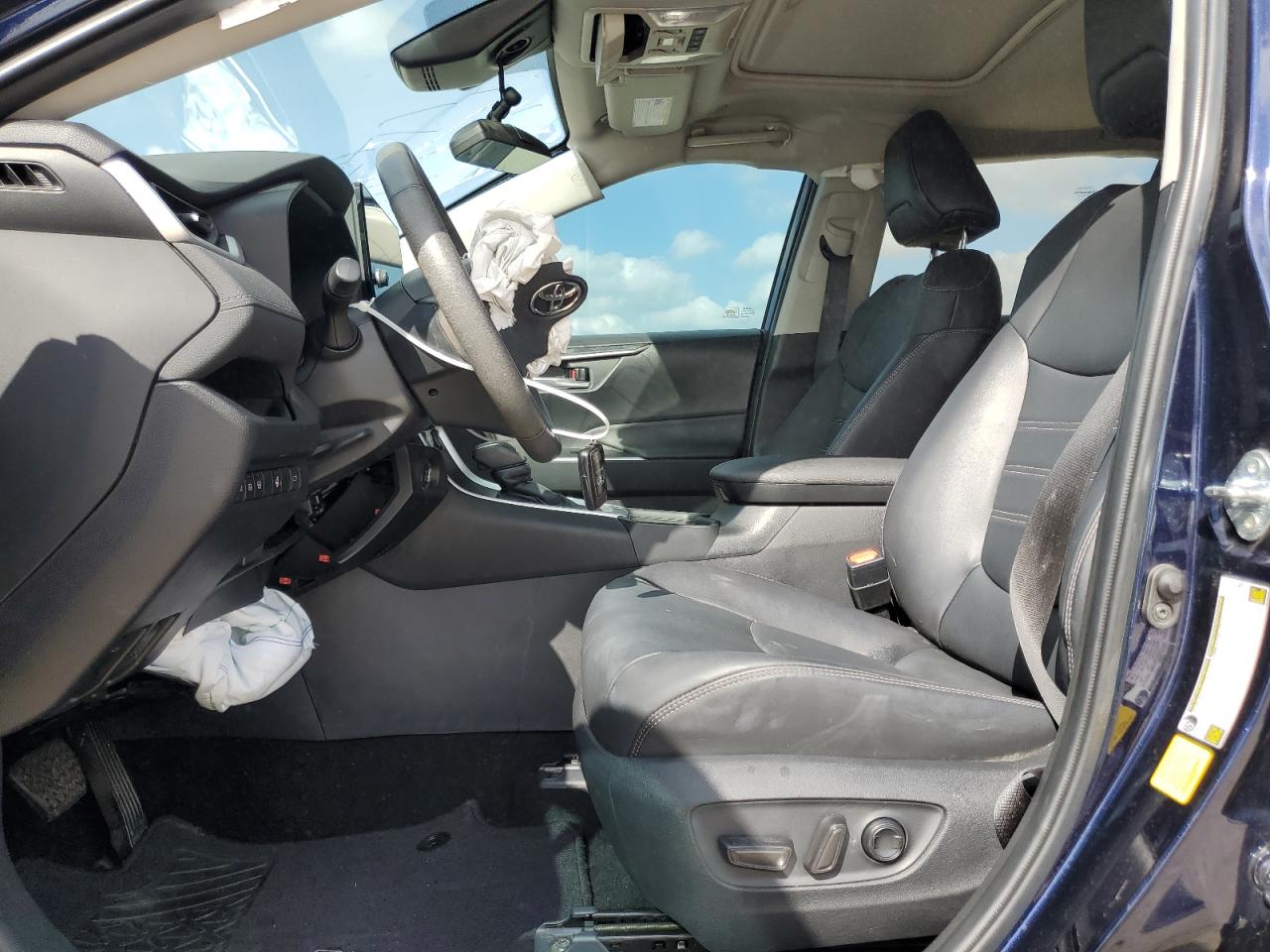 2024 TOYOTA RAV4 XLE PREMIUM VIN:2T3C1RFV3RW301596