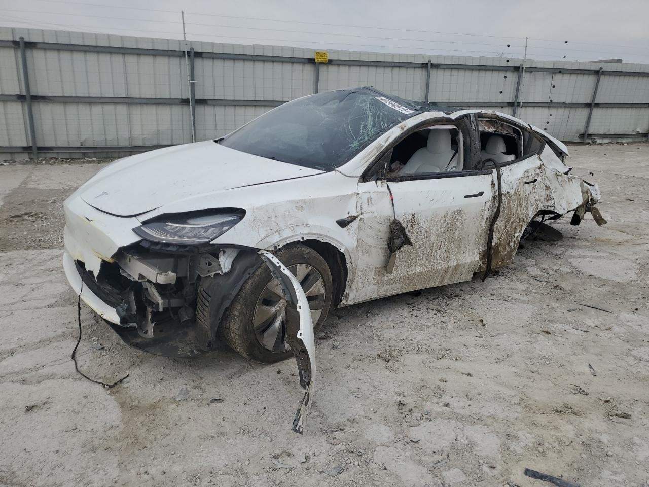 2023 TESLA MODEL Y  VIN:7SAYGDEE2PA145160
