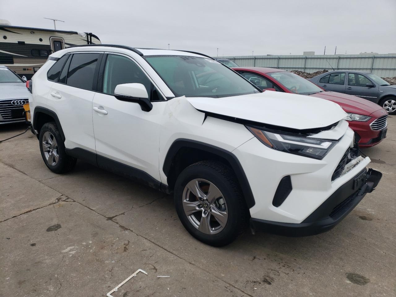 2022 TOYOTA RAV4 XLE VIN:2T3P1RFV5NC313018