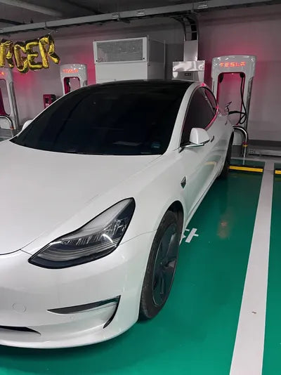 2019 Tesla Model 3 VIN: