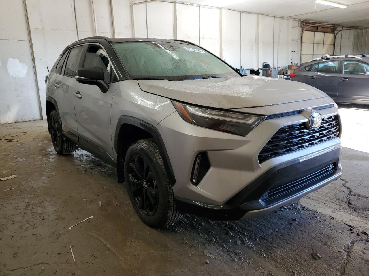 2023 TOYOTA RAV4 XSE VIN:2T3E6RFV1PW043229