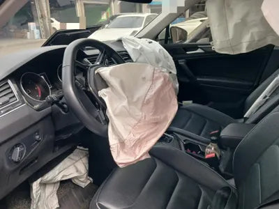 2019 Volkswagen Tiguan VIN: