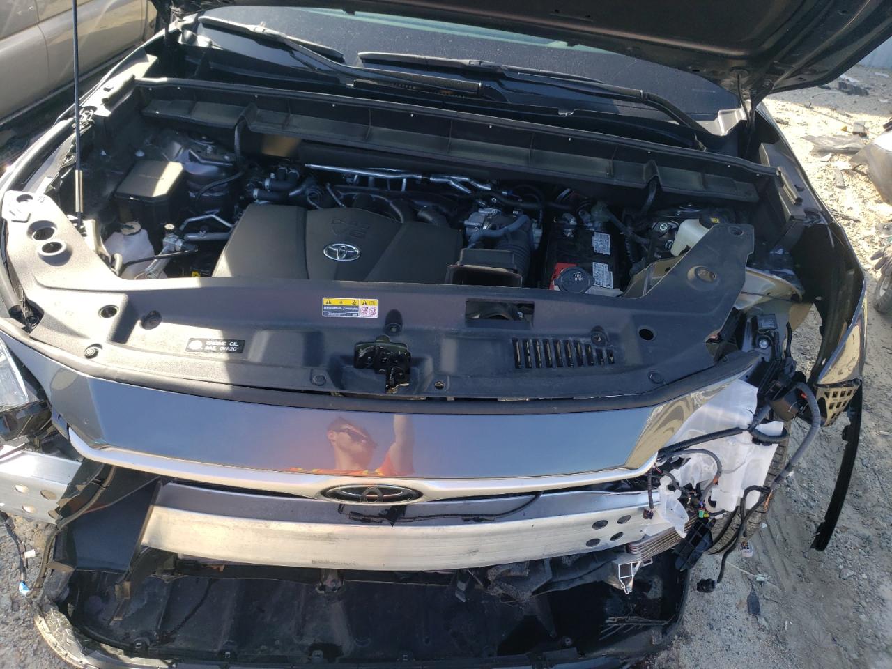 2022 TOYOTA HIGHLANDER XLE VIN:5TDGZRBHXNS185965