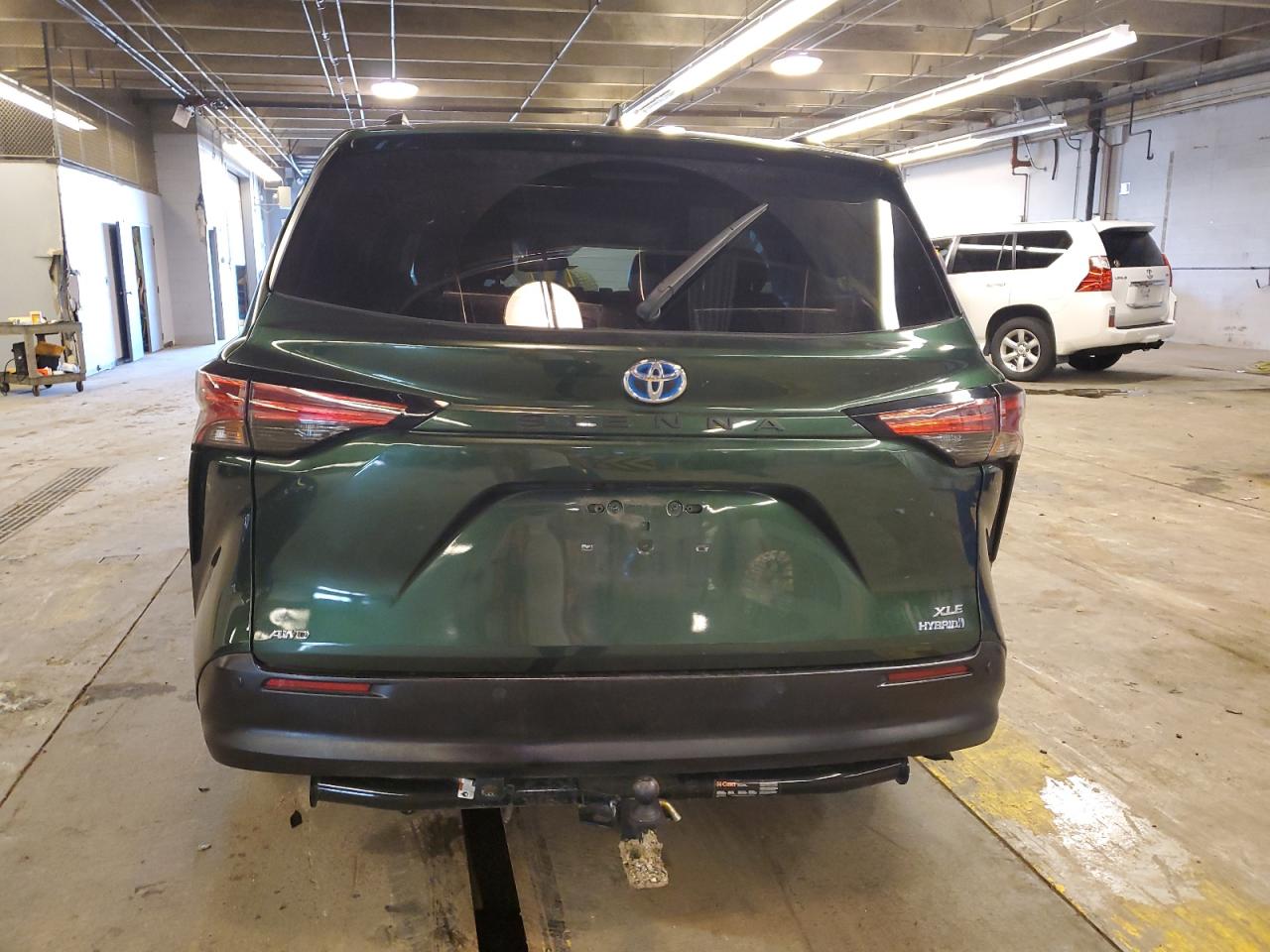 2022 TOYOTA SIENNA XLE VIN:5TDJSKFC4NS049251