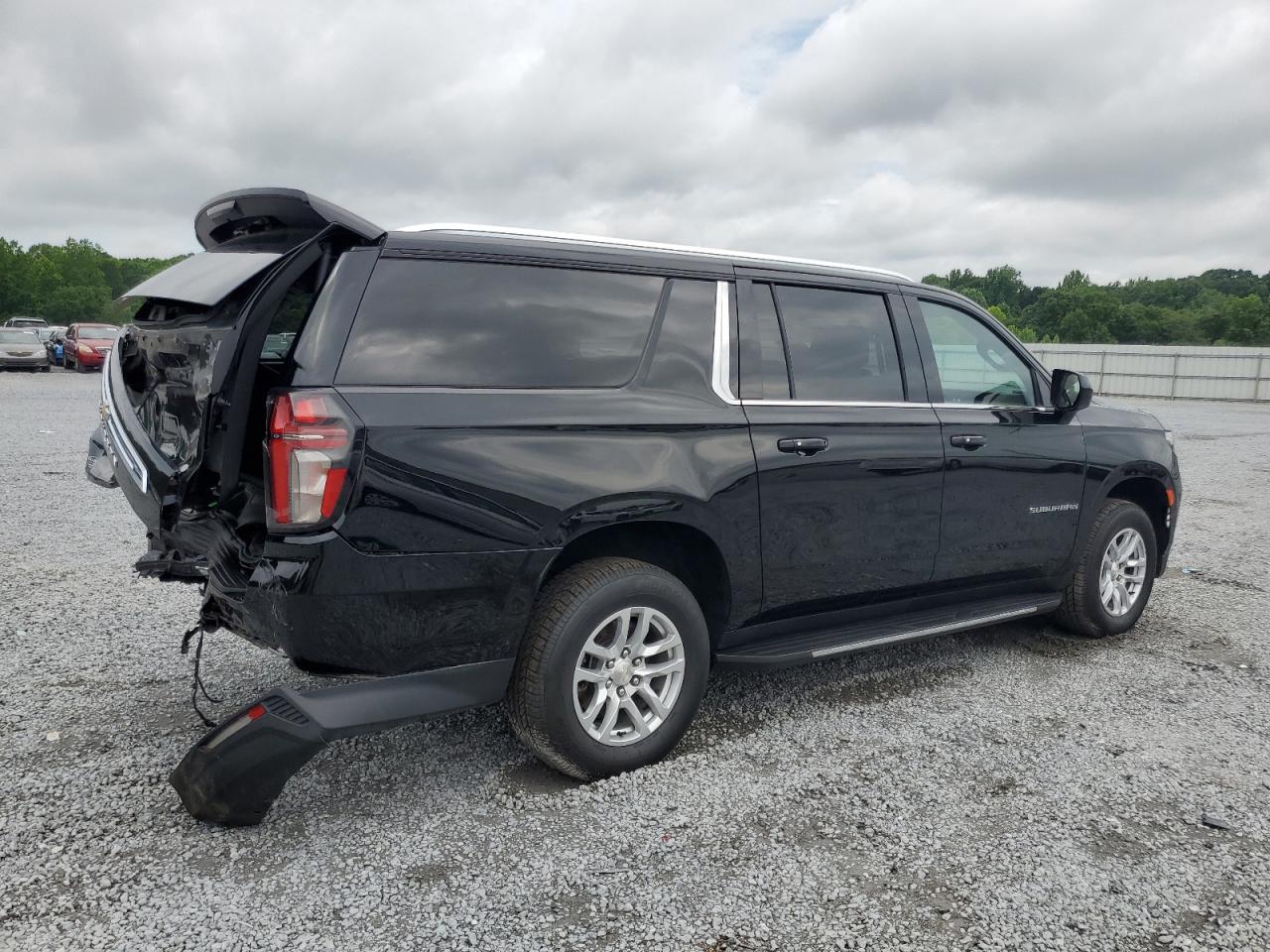 2022 CHEVROLET SUBURBAN C1500 LT VIN:1GNSCCKD2NR241845