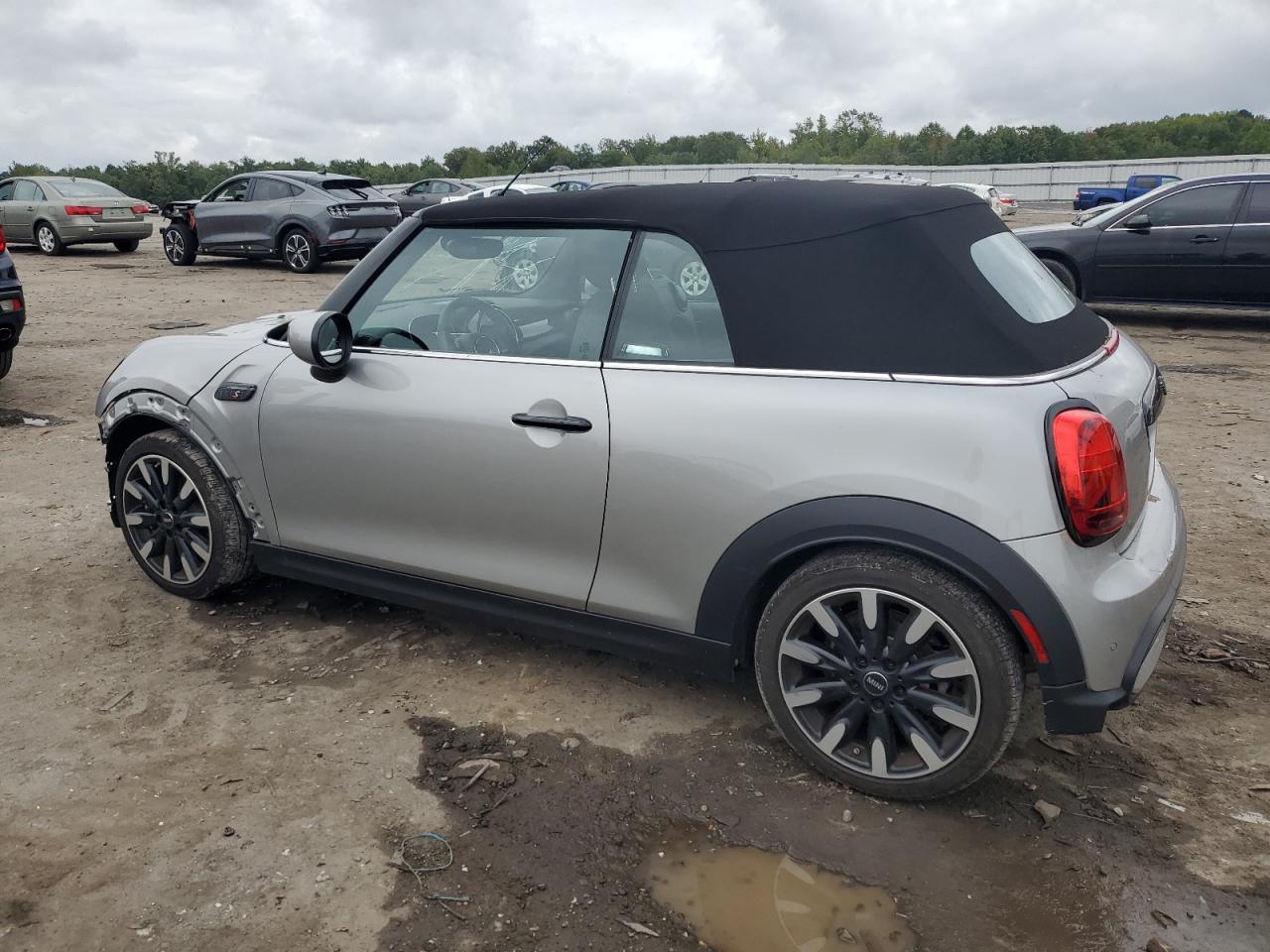 2023 MINI COOPER S VIN:WMW43DL07P3R10231