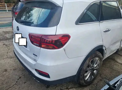 2018 Kia Sorento KNAPG81BBJA456147 VIN:KNAPG81BBJA456147