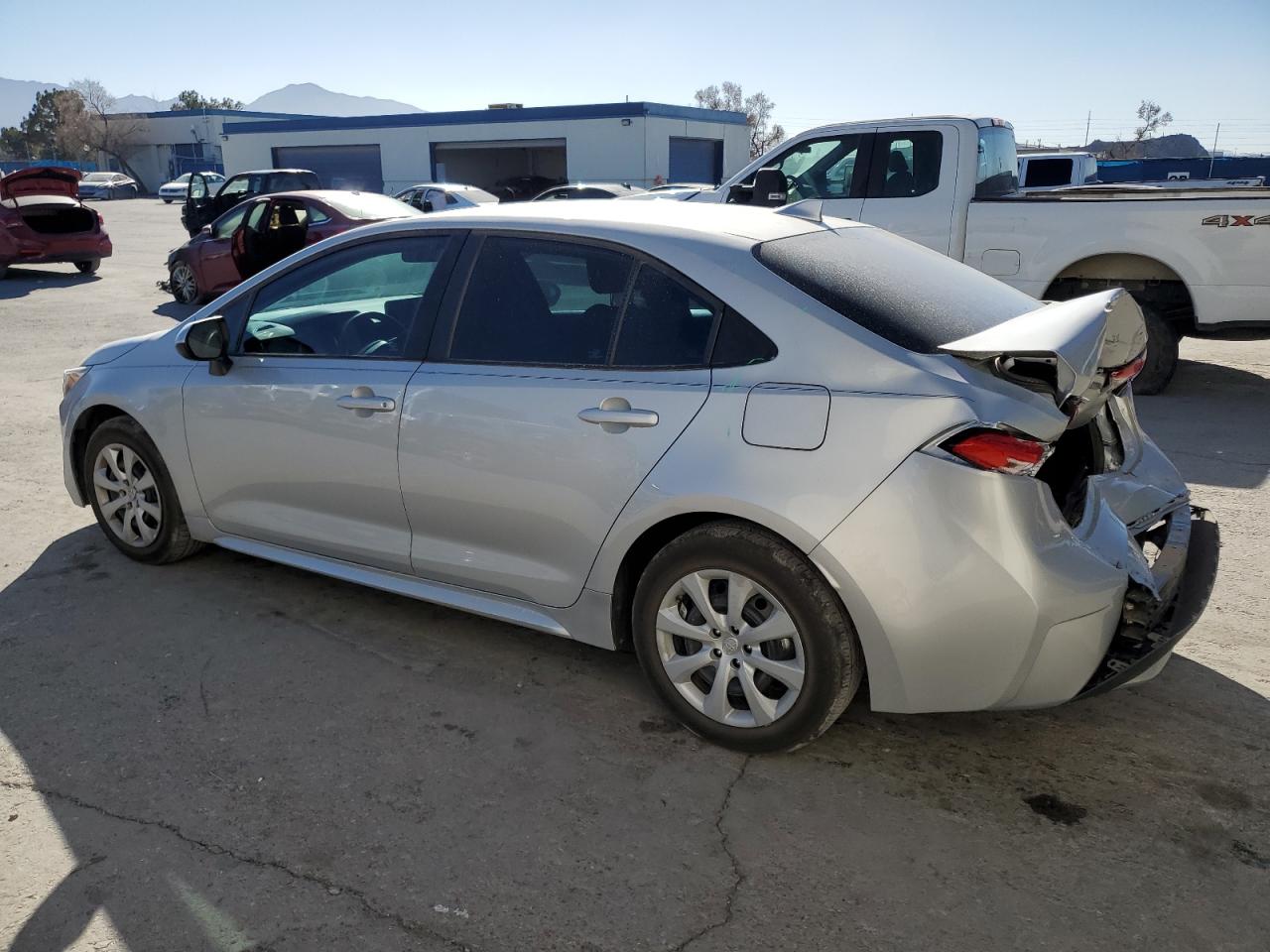 2022 TOYOTA COROLLA LE VIN:5YFEPMAE4NP335827