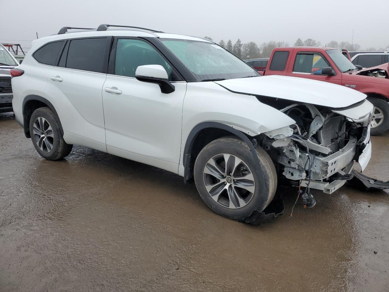 2022 TOYOTA HIGHLANDER XLE VIN:5TDGZRBH6NS194792