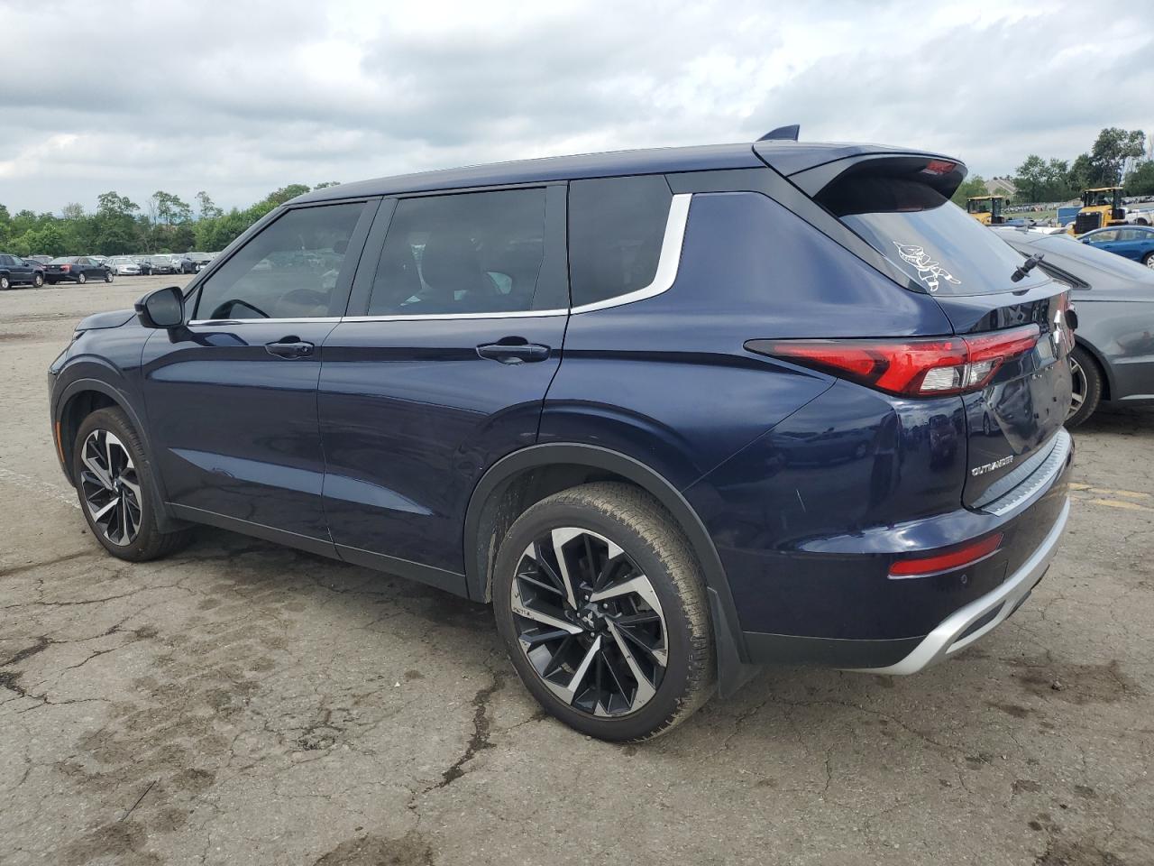 2023 MITSUBISHI OUTLANDER SE VIN:JA4J4UA82PZ015488