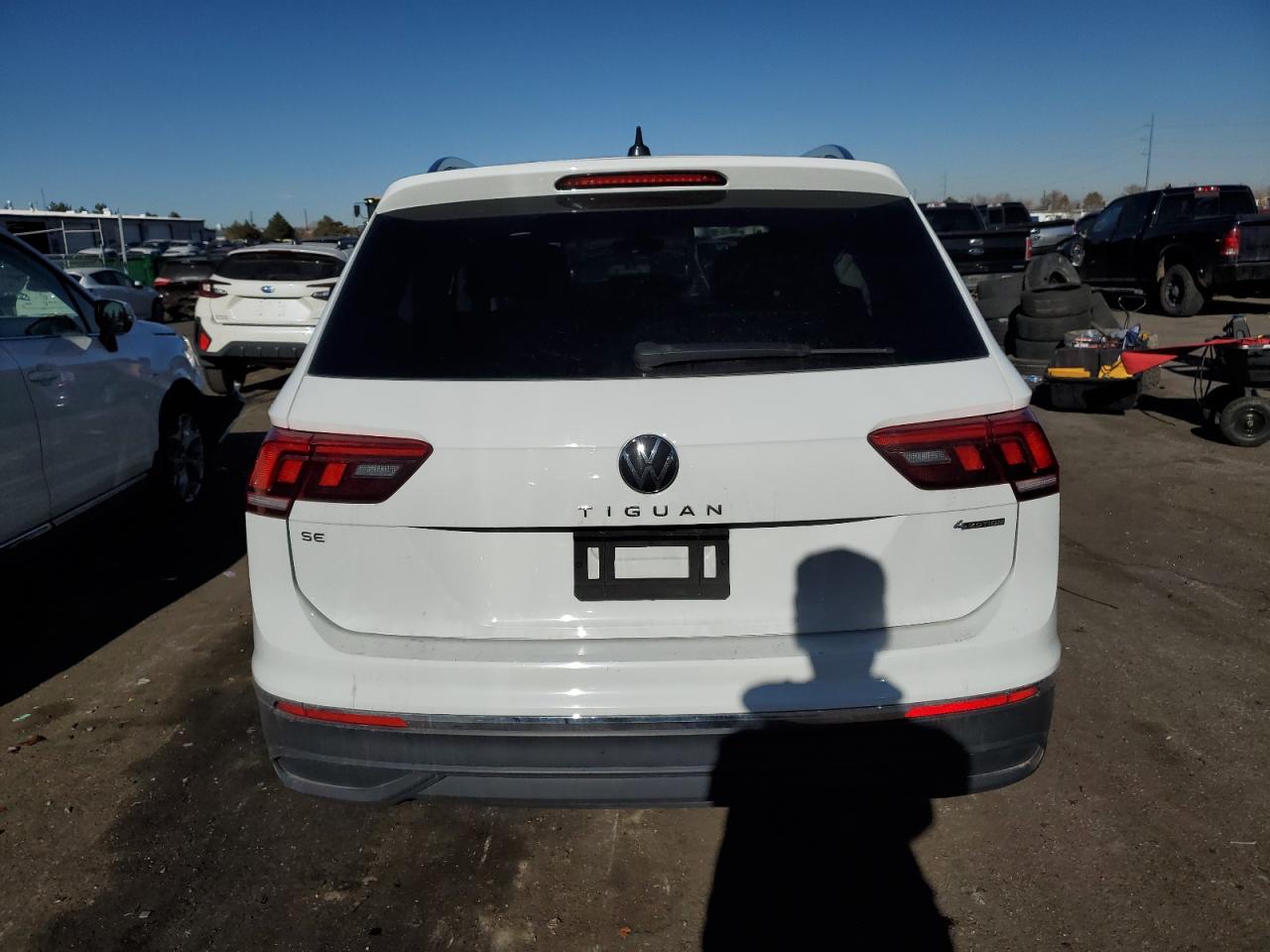 2022 VOLKSWAGEN TIGUAN SE VIN:3VV2B7AX8NM165856