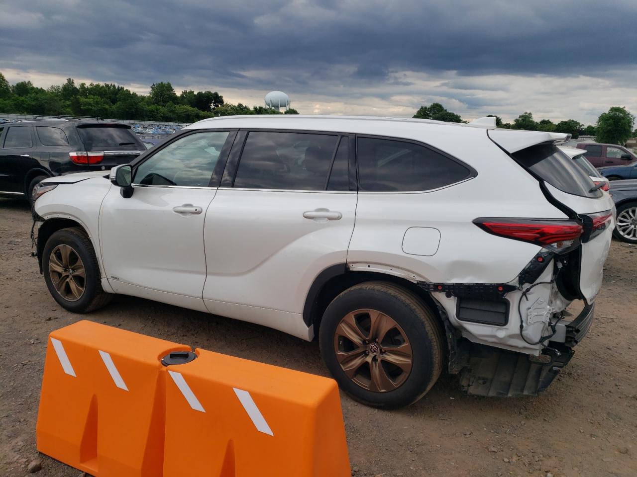 2022 TOYOTA HIGHLANDER HYBRID XLE VIN:5TDABRCH5NS543966
