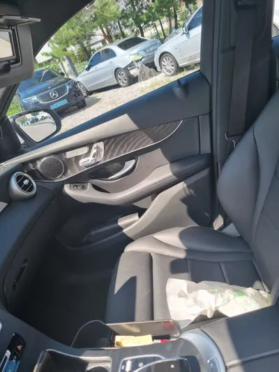 2019 Mercedes-Benz GLC 300 WDC0J4KB2KF528068 VIN:WDC0J4KB2KF528068