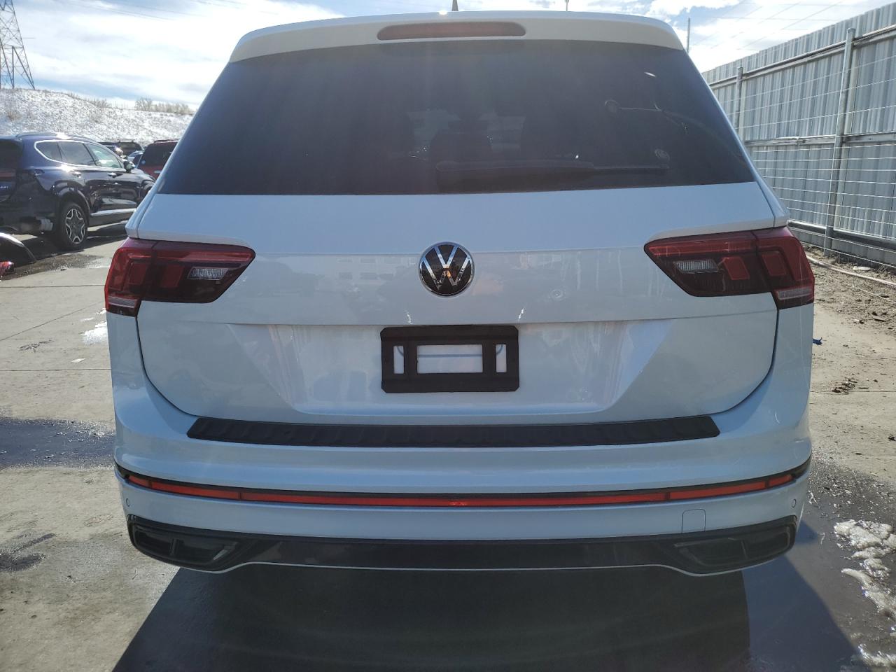 2023 VOLKSWAGEN TIGUAN SE R-LINE BLACK VIN:3VV8B7AX9PM012951