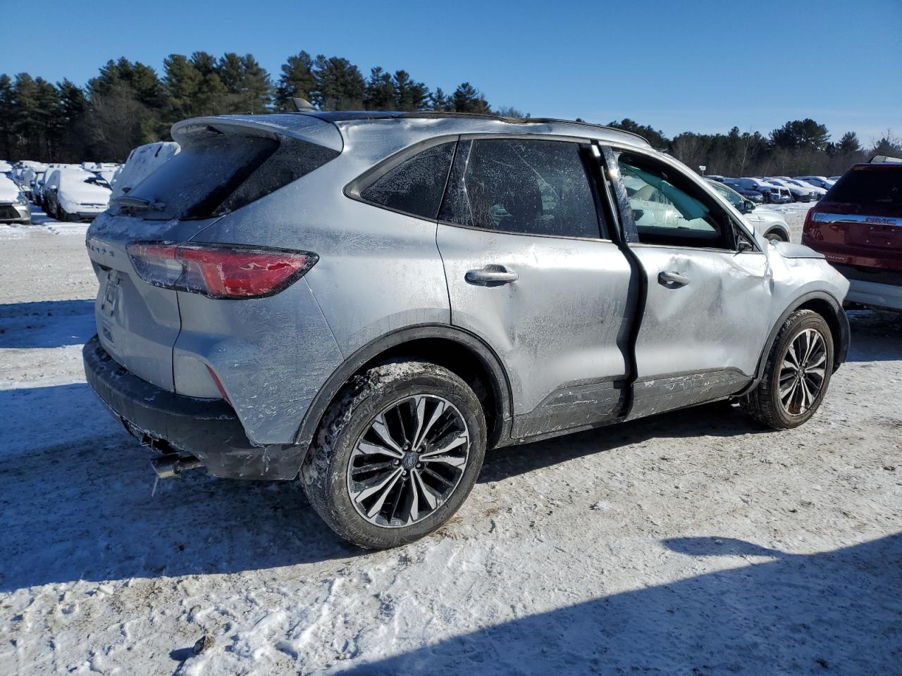 2022 FORD ESCAPE SE VIN:1FMCU9G69NUB51320