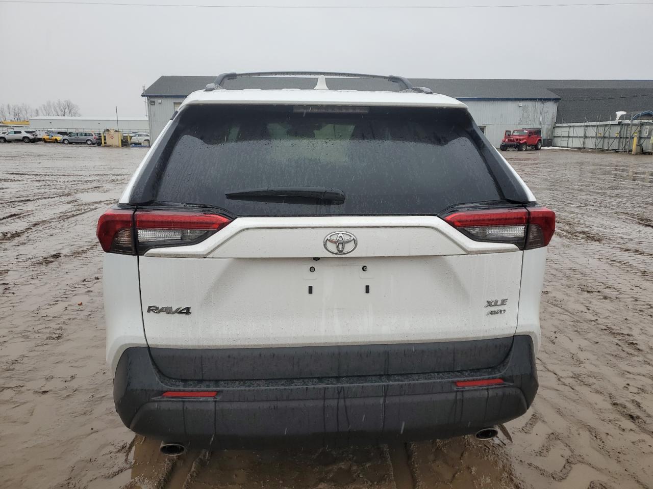 2023 TOYOTA RAV4 XLE VIN:2T3P1RFV0PW352407