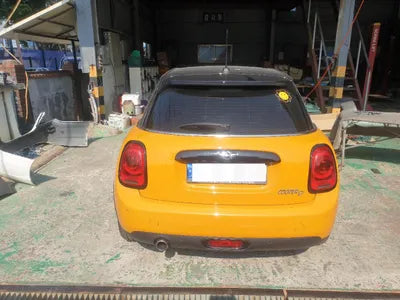 2015 MINI Cooper VIN: