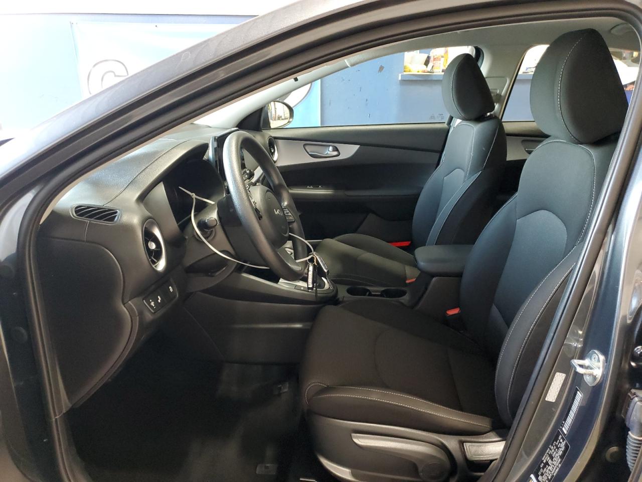 2023 KIA FORTE LX VIN:3KPF24AD4PE582490