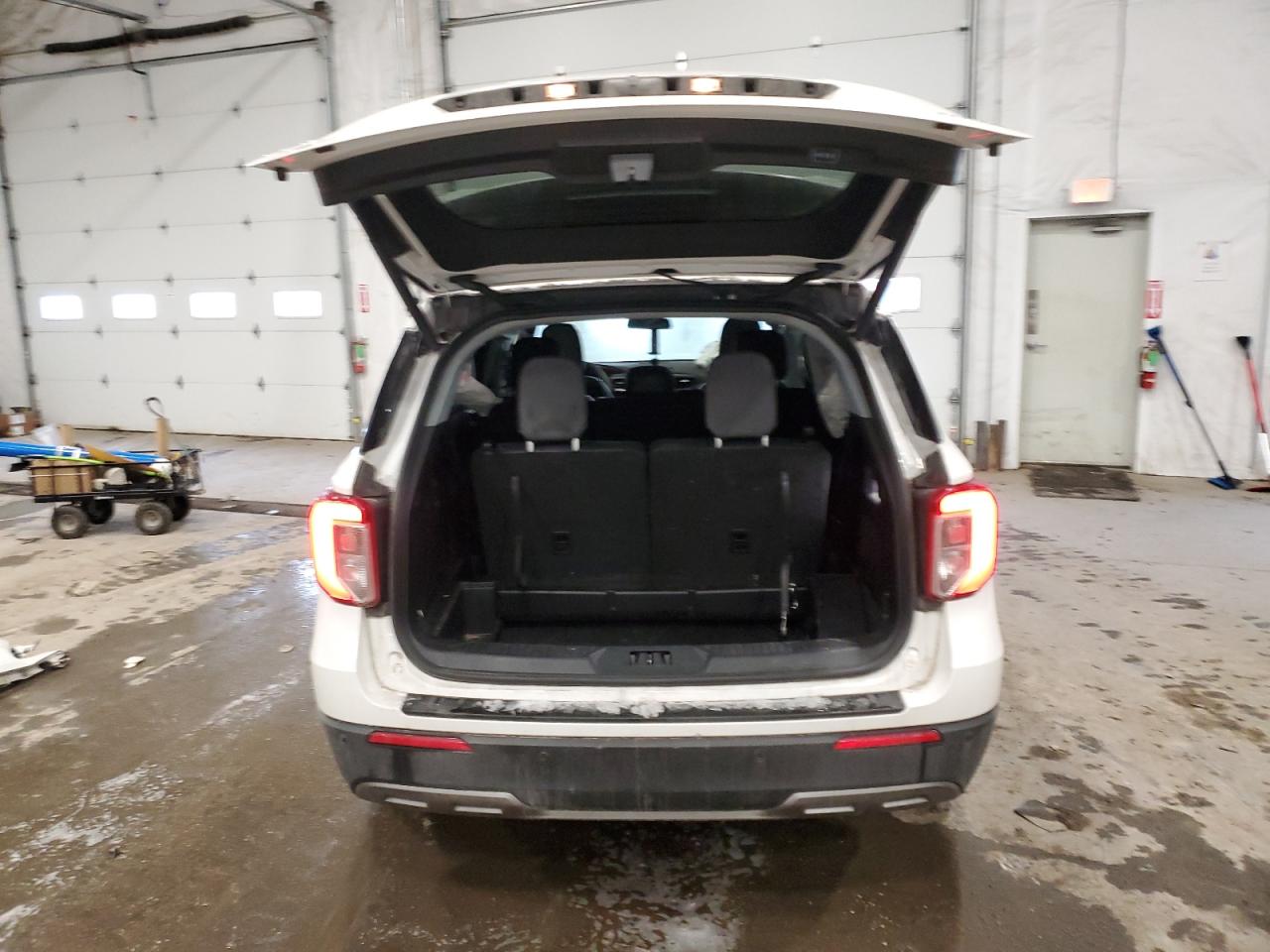 2022 FORD EXPLORER XLT VIN:1FMSK8DH6NGC16589