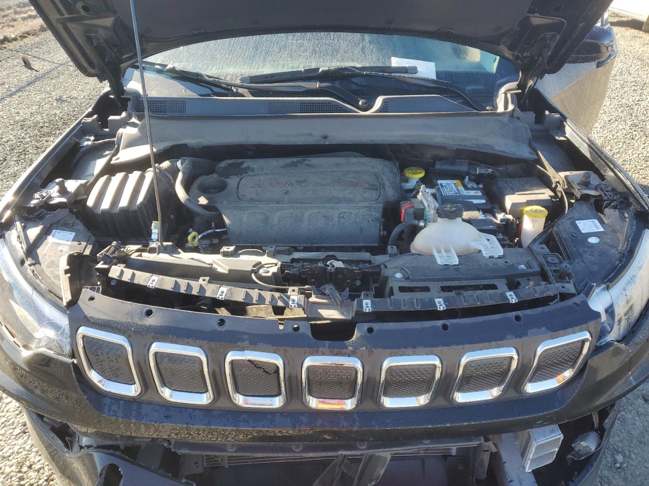 2022 JEEP COMPASS LATITUDE LUX VIN:3C4NJDFB8NT165002