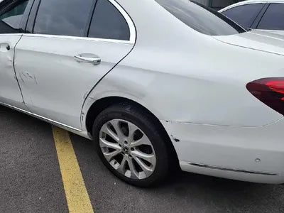 2017 Mercedes-Benz E 220 VIN: