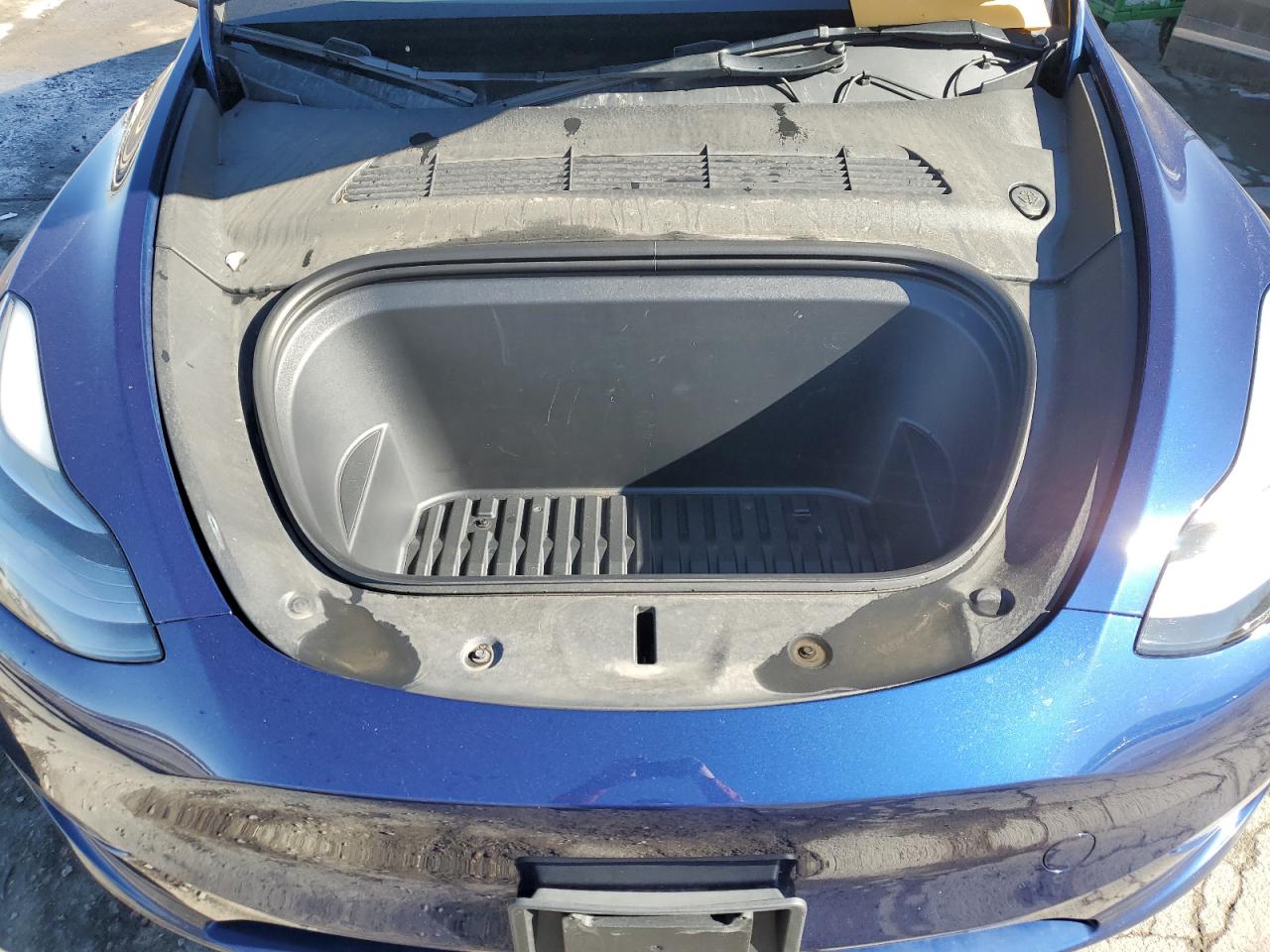 2023 TESLA MODEL Y  VIN:7SAYGDEE2PF872902