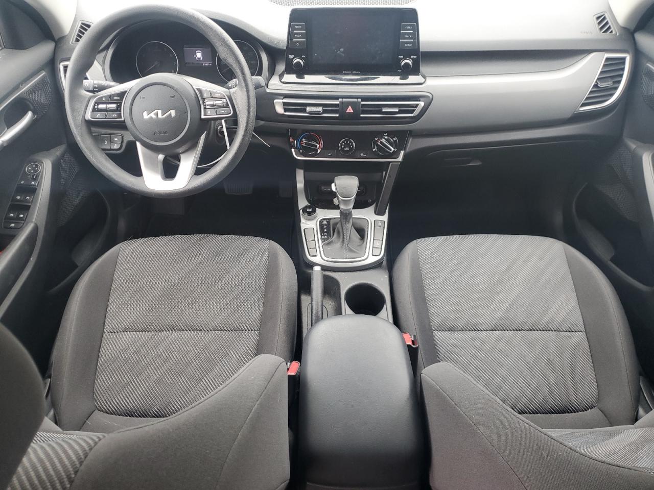 2022 KIA SELTOS LX VIN:KNDEPCAA7N7334874