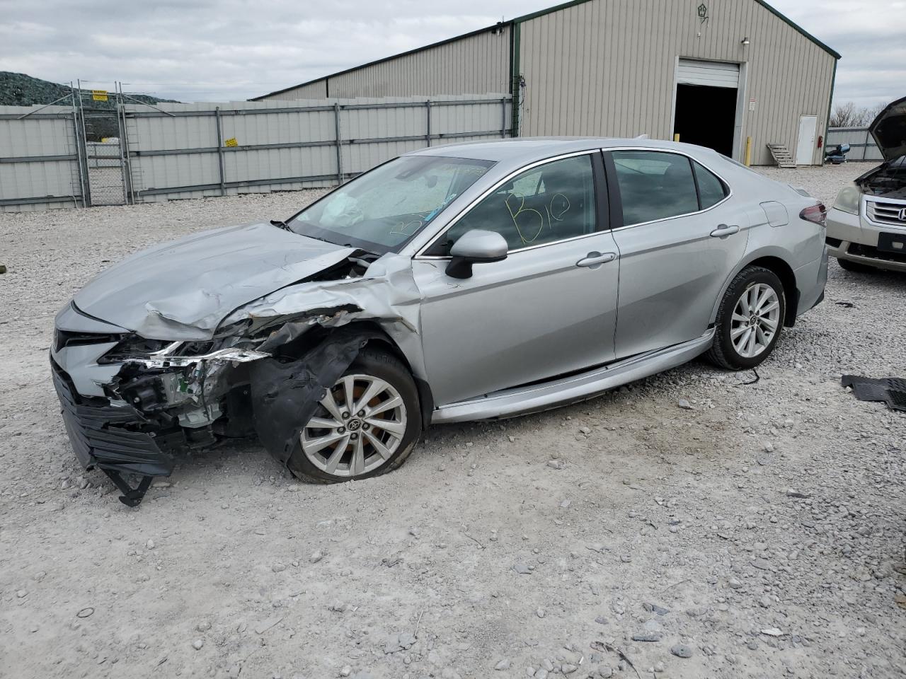 2022 TOYOTA CAMRY LE VIN:4T1C11AK5NU037797