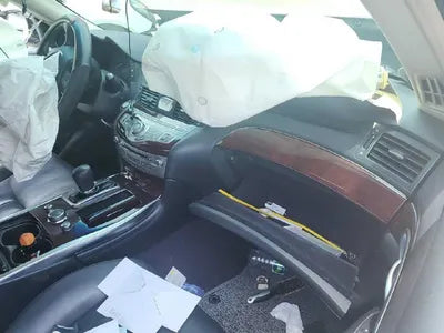 2015 Infiniti Q70 VIN: