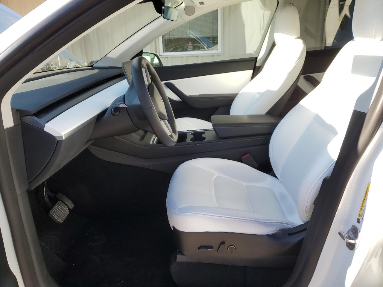 2022 TESLA MODEL Y  VIN:7SAYGAEE3NF467627