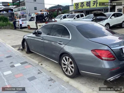 2018 Mercedes-Benz E 220 WDDZF0FB9JA468065 VIN:WDDZF0FB9JA468065