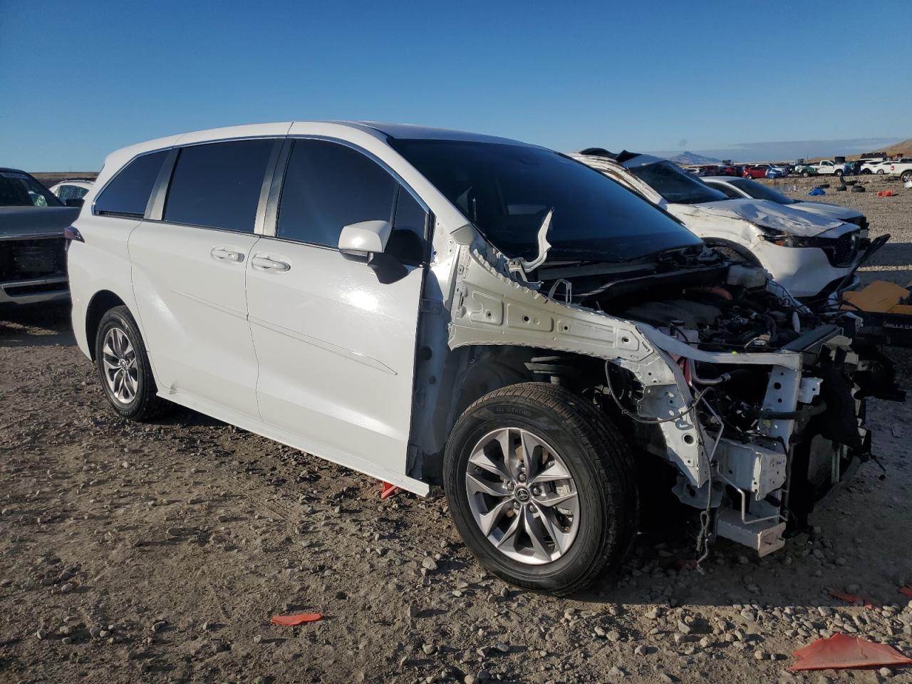 2022 TOYOTA SIENNA LE VIN:5TDKSKFC5NS055967